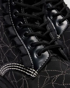 1460 Frill Leder Schnürstiefel in Schwarz