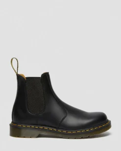 2976 Glattleder Chelsea Boots mit gelben Nahten in Schwarz