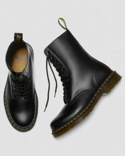 1490 Glattleder Hohe Schnürstiefel in Schwarz