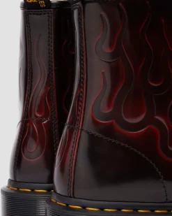 1460 Inferno Leder Schnürstiefel in Cherry Red