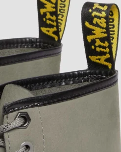 1460 Milled Nubuck Leder Schnürstiefel in Nickel Grey