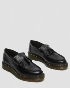 Adrian Yellow Stitch Glattleder Tassle Loafer in Schwarz