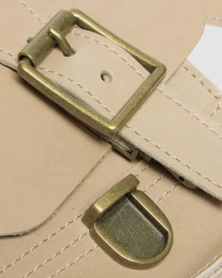 Carrara Vertikale Umhängetasche aus Leder in Beige