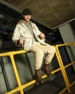 Crewson Leder Schnürstiefel in Dunkelbraun