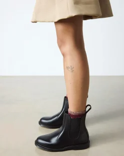 Flora Glattleder Chelsea Boots in Schwarz