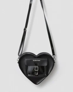Herzförmige Ledertasche in Schwarz
