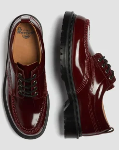 Lowell Laquered Moc Toe Schuhe in Cherry Red