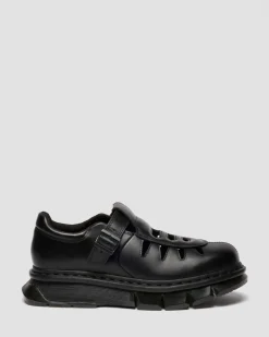 QUBIST Fisherman Schuhe in Schwarz