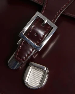 Vegane Herzförmige Tasche in Cherry Red