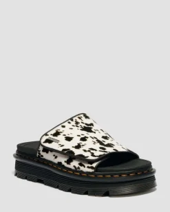 Zebzag Dalmatian Hair On Leder Plateau Slides in Creme & Schwarz